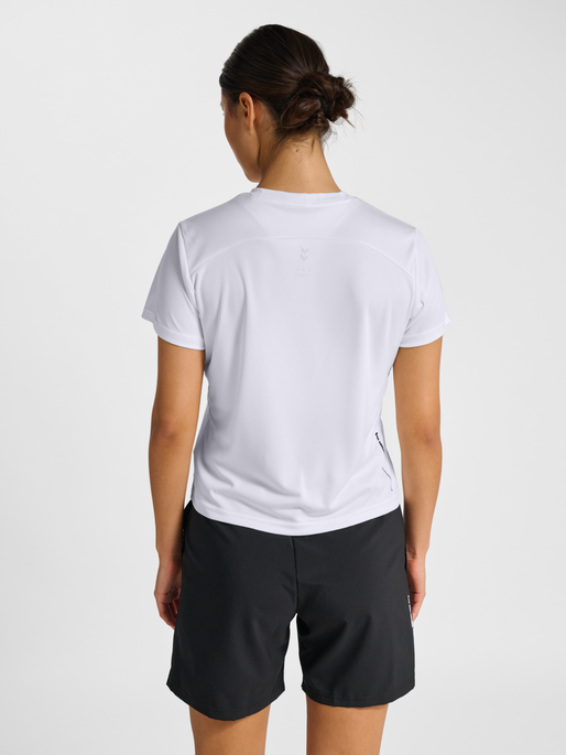 hmlPULSE TRAINING W T-SHIRT S/S, WHITE, model