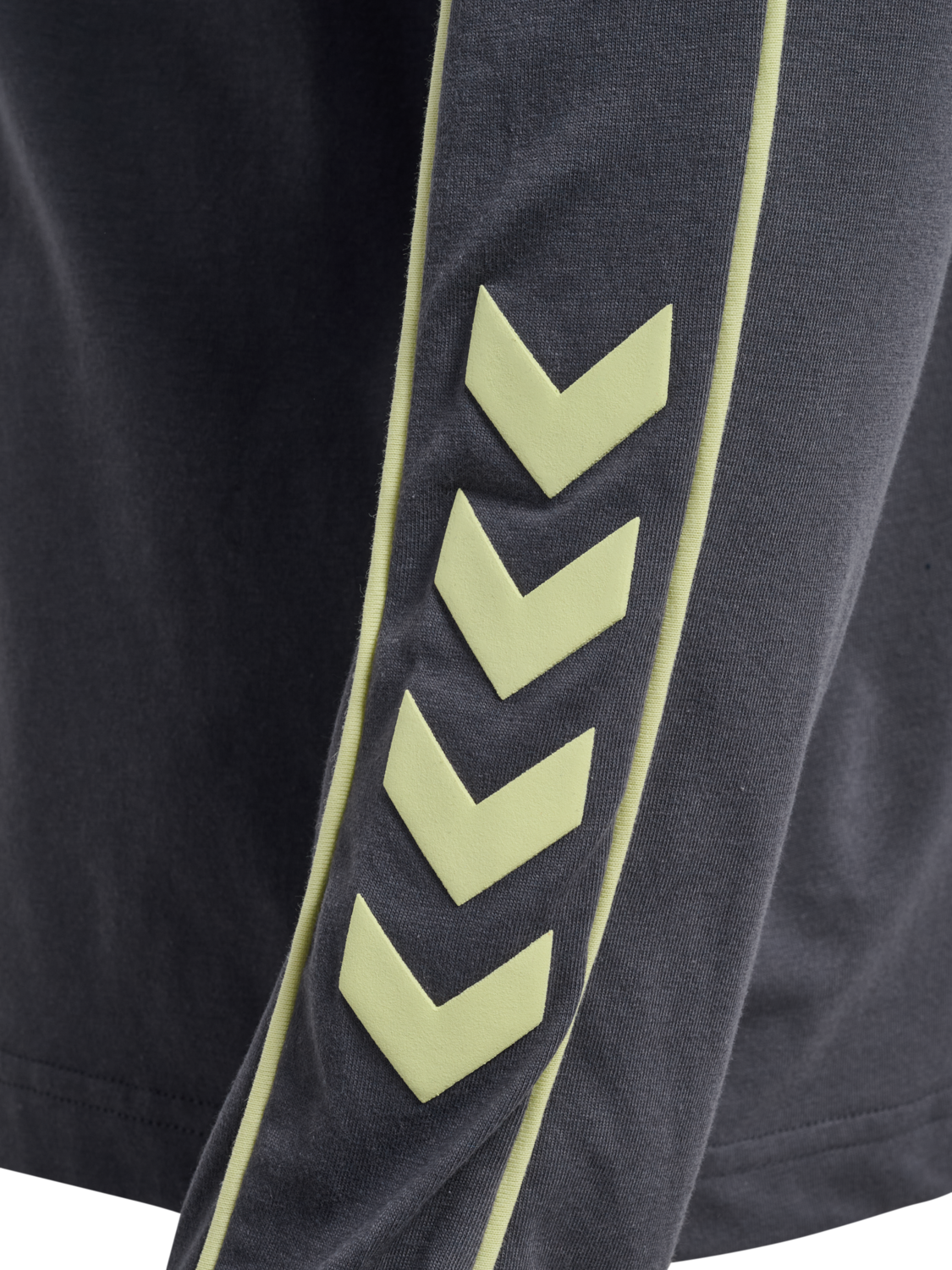 hmlPULSE PIPING T-SHIRT L/S, BLACKENED PEARL, packshot