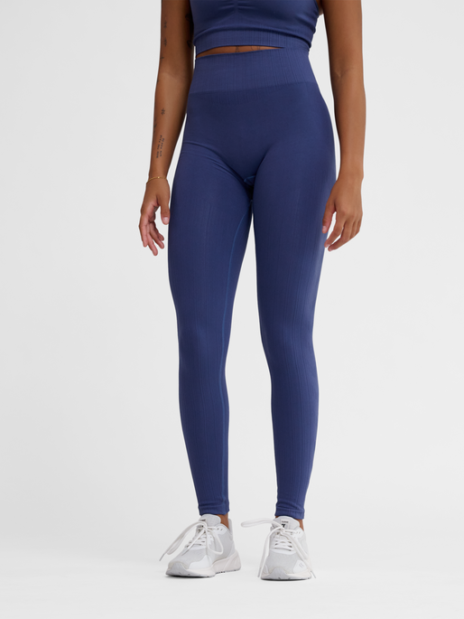 hmlMT DEFINE SEAML SCRUNCH TIGHTS, BLUE INDIGO, model