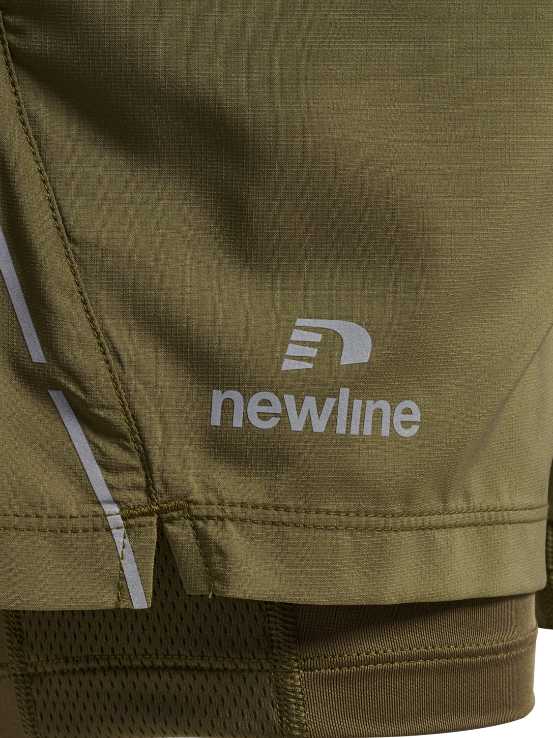 nwlFAST 2IN1 ZIP POCKET SHORTS W, CAPERS, packshot